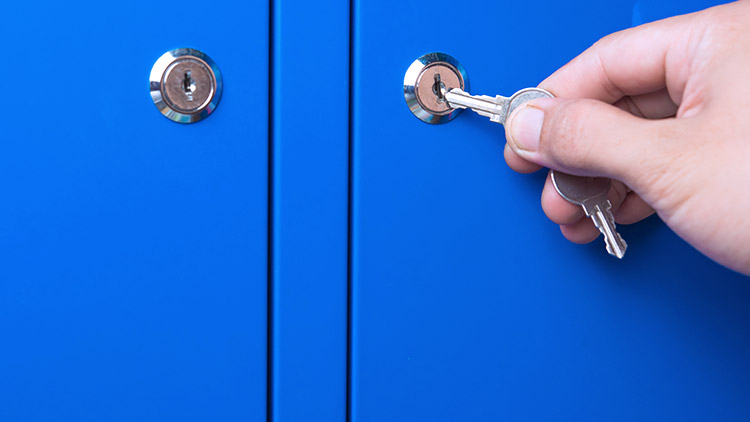 hand opening locker