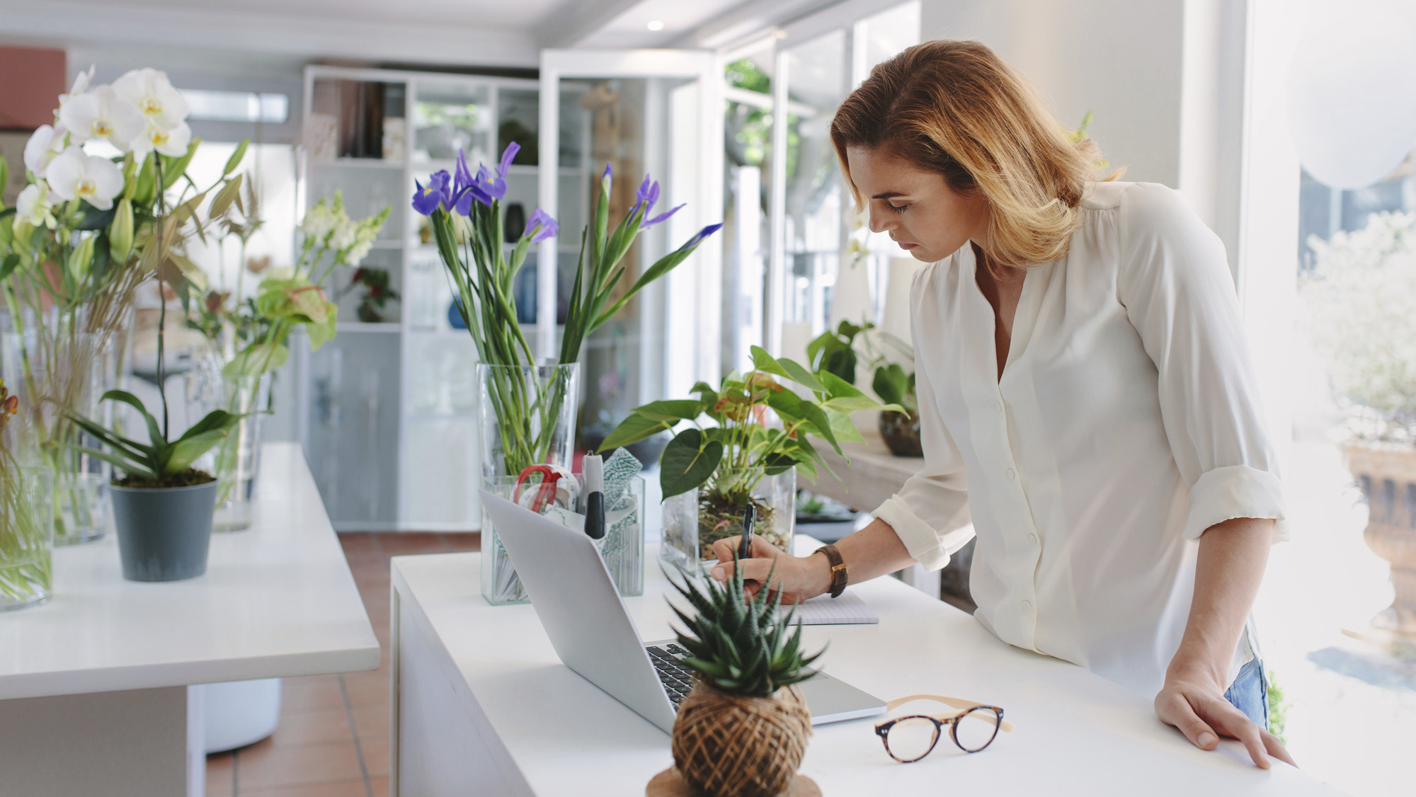 woman in flower shop