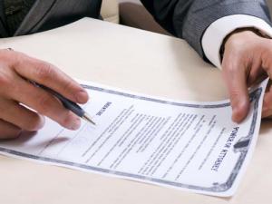 Does Power of Attorney Become an Executor of the Will Automatically?