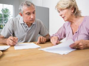 Simple estate planning tool for couples: The mirror will